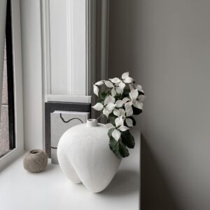 Sumo-maljakko, Mini - Bone White – miljöökuva
