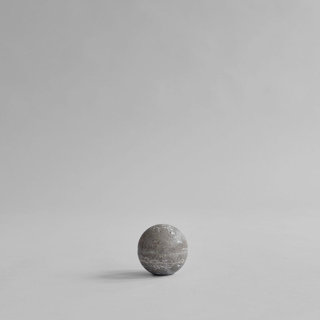 Enkei-purnukka, Mini - Earth