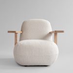 Toe Chair Armrest - Natural Oak / Off White 1